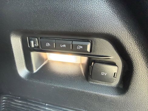 Used 2020 Ford Explorer Limited RWD image 18
