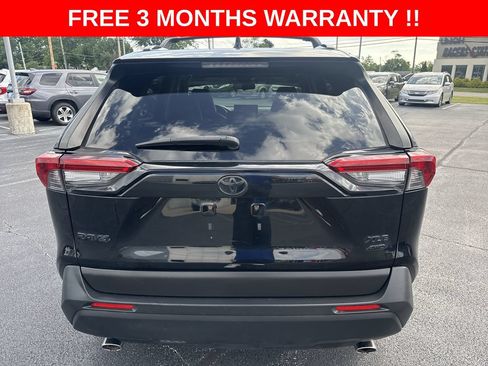 Used 2019 Toyota RAV4 XLE Premium w/ Cold Weather Package AWD/4WD image 38
