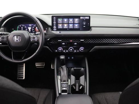 Used 2023 Honda Accord Sport image 15