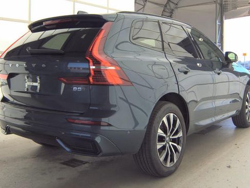 Used 2025 Volvo XC60 B5 Plus w/ Protection Package Premier AWD/4WD image 3