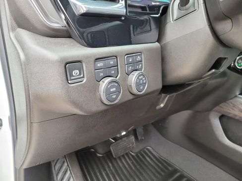 Certified 2025 Chevrolet Silverado 2500 LTZ w/ LTZ Convenience Package image 21