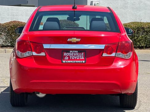 Used 2016 Chevrolet Cruze LT FWD image 8