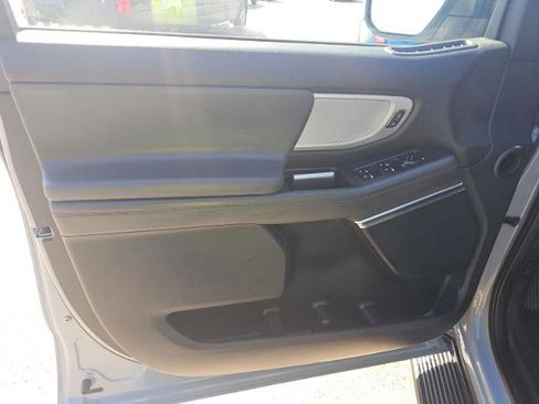 Used 2025 Ford Expedition Max Active image 15