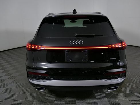 New 2025 Audi Q5 Premium image 4