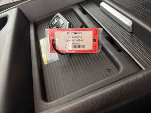 Used 2023 Honda Odyssey Elite image 33
