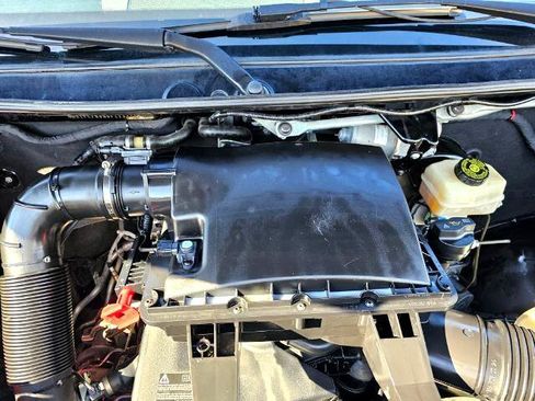 Used 2016 Mercedes-Benz Sprinter 2500 image 32