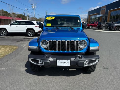 Used 2025 Jeep Wrangler Sahara w/ Safety Group image 3