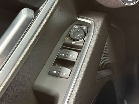 Used 2025 Chevrolet Silverado 1500 LT AWD/4WD image 20