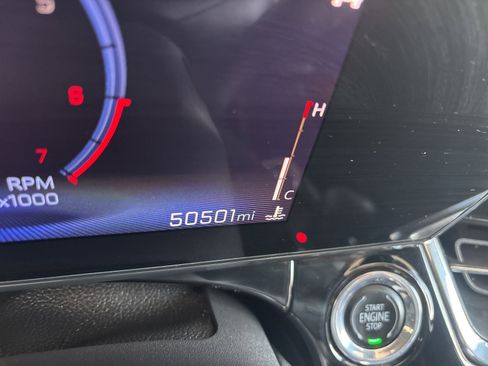 Certified 2024 Chevrolet Trax RS w/ Sunroof Package image 30