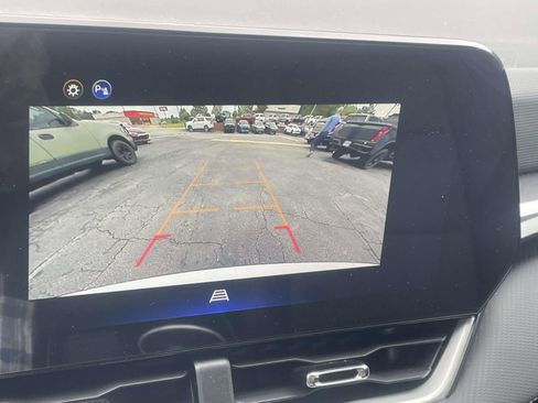 New 2026 Chevrolet Equinox LT w/ Convenience Package II FWD image 12