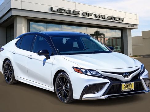 Used 2024 Toyota Camry XSE FWD image 5
