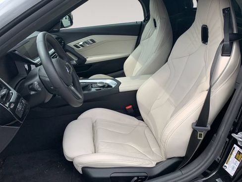 Used 2026 BMW Z4 M40i w/ Premium Package RWD image 9