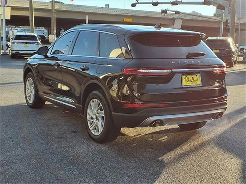 New 2026 Lincoln Corsair Premiere w/ Rear Removable Package Tray image 4