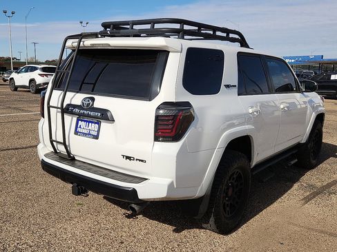 Used 2019 Toyota 4Runner image 3