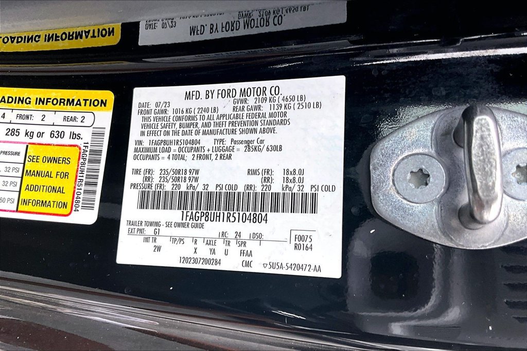 Used 2024 Ford Mustang Convertible RWD image 3