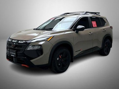 Certified 2025 Nissan Rogue SV AWD/4WD image 1