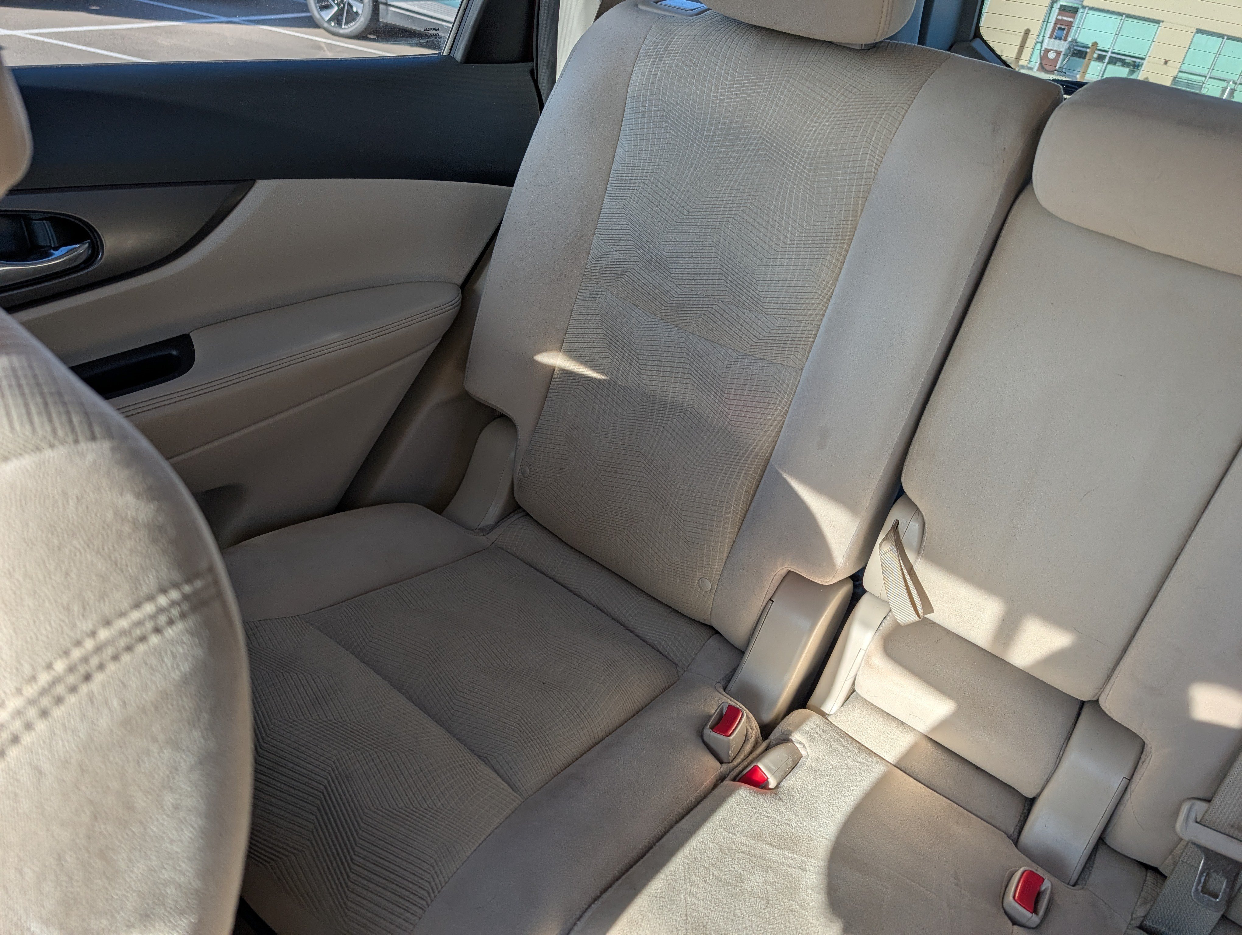 Used 2014 Nissan Rogue SV AWD/4WD image 12