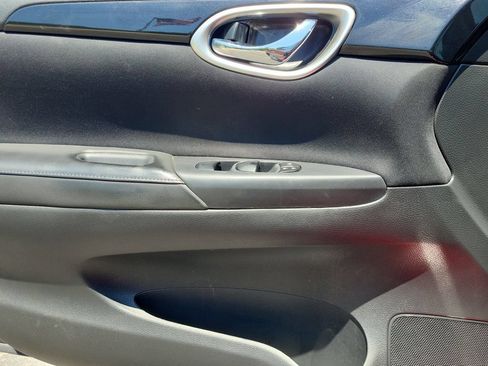Used 2017 Nissan Sentra SV FWD image 10
