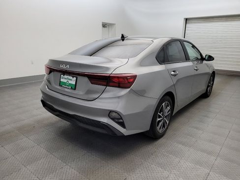 Used 2022 Kia Forte LXS FWD image 9