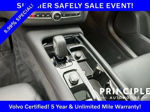 Certified 2025 Volvo XC90 B5 Core AWD/4WD image 19