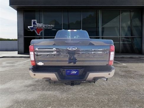 Used 2021 Ford F350 King Ranch image 3