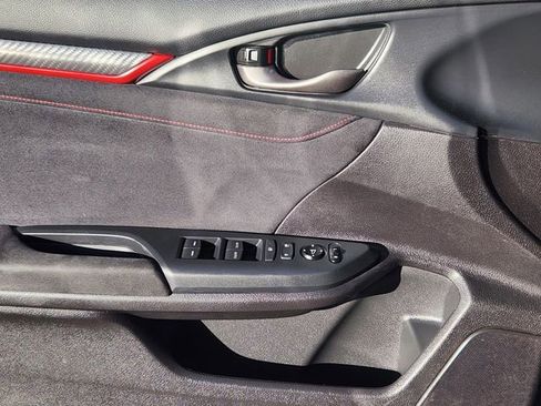 Used 2021 Honda Civic Type R image 11