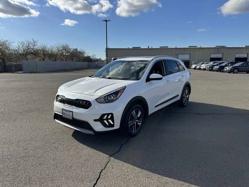 Used 2022 Kia Niro LXS image 5