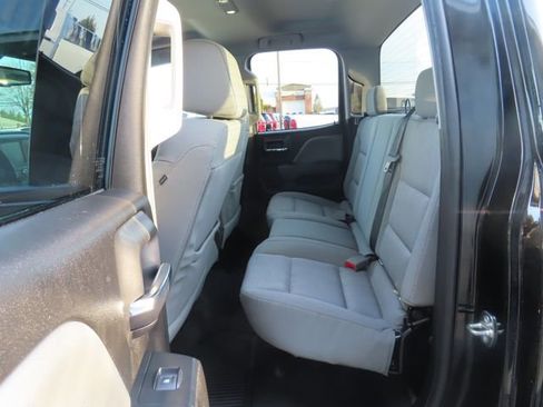 Used 2019 Chevrolet Silverado 1500 Custom w/ Custom Convenience Package AWD/4WD image 21