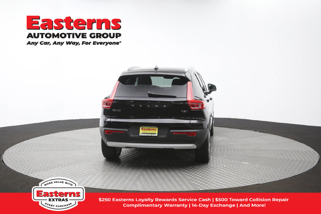 Used 2019 Volvo XC40 T5 Momentum AWD/4WD image 37