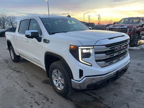 New 2026 GMC Sierra 1500 SLE w/ Preferred Package image 3