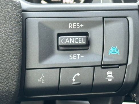 New 2026 Nissan Pathfinder SV image 34