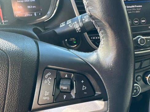 Used 2020 Chevrolet Trax LT w/ Driver Confidence Package image 27