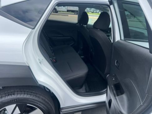 Used 2025 Hyundai Kona SEL AWD/4WD image 39