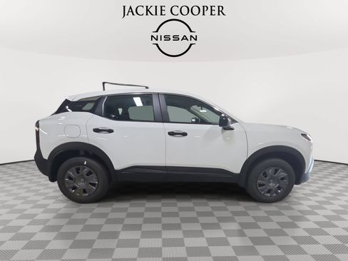 New 2027 Nissan Kicks S FWD image 4