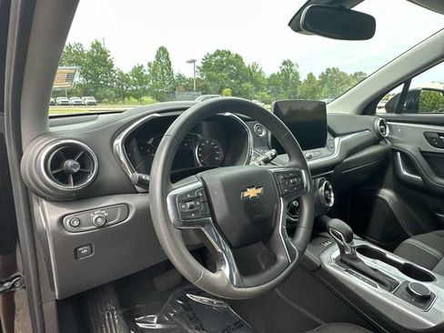 Certified 2024 Chevrolet Blazer LT w/ Convenience Package FWD image 16