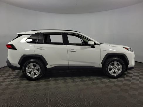 Used 2021 Toyota RAV4 XLE AWD/4WD image 13