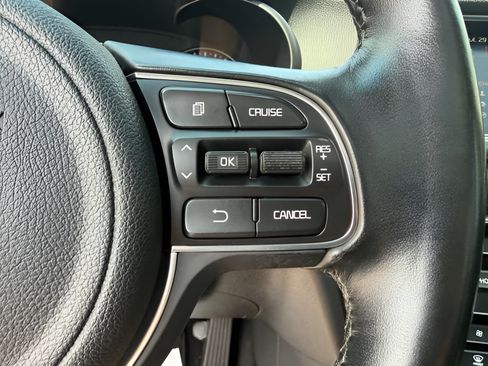 Used 2017 Kia Optima EX w/ Premium Package FWD image 13
