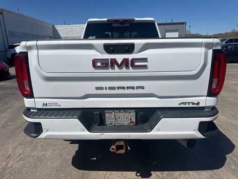 Used 2020 GMC Sierra 2500 AT4 w/ AT4 Premium Package AWD/4WD image 3