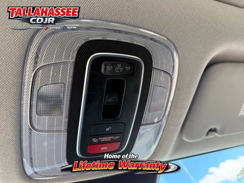 Used 2024 Hyundai Elantra Limited FWD image 21