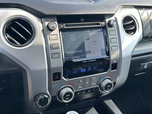 Used 2018 Toyota Tundra Platinum AWD/4WD image 31
