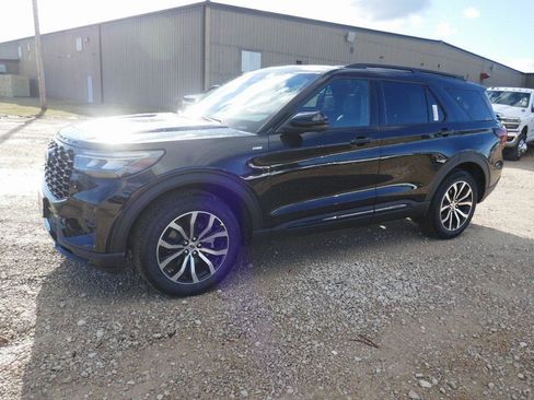 New 2026 Ford Explorer ST-Line image 8