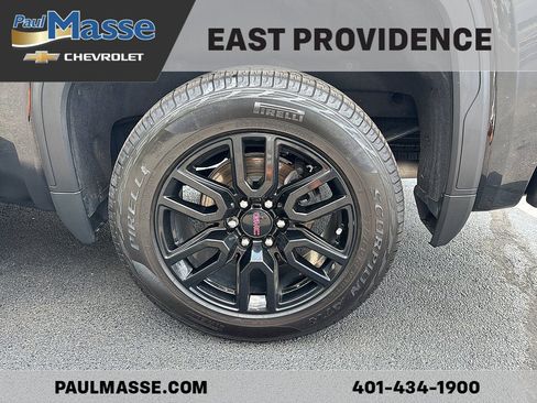 Used 2024 GMC Sierra 1500 Elevation AWD/4WD image 9
