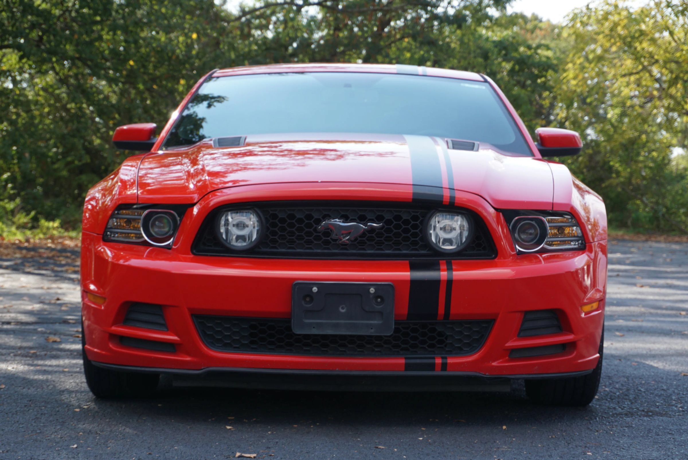 Used 2013 Ford Mustang GT Premium w/ Electronics Pkg RWD image 2