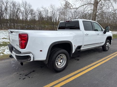 Used 2024 Chevrolet Silverado 3500 High Country w/ High Country Premium Package image 7