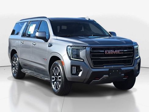 Used 2021 GMC Yukon XL AT4 image 2