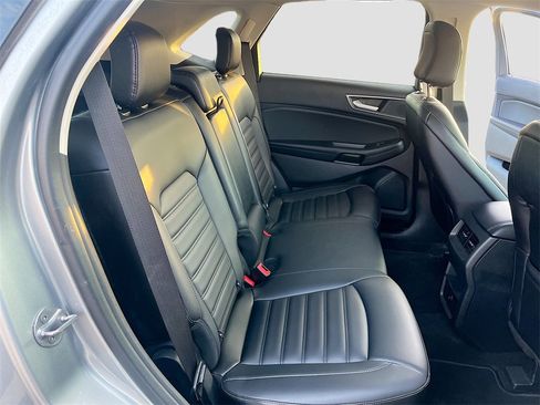 Used 2024 Ford Edge SEL image 27