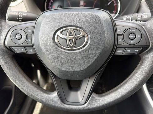 Certified 2024 Toyota RAV4 XLE FWD image 23