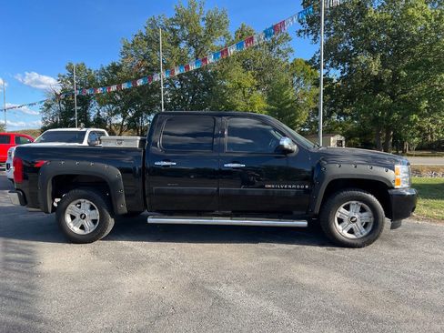 Used 2007 Chevrolet Silverado 1500 LT w/ 1LT Convenience Package image 6