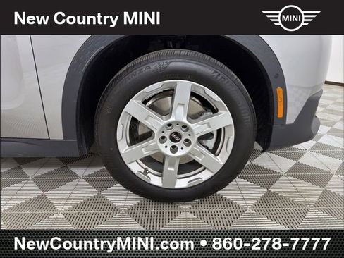 Certified 2025 MINI Cooper Countryman S image 9