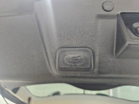 Used 2017 Buick Enclave Leather FWD image 10